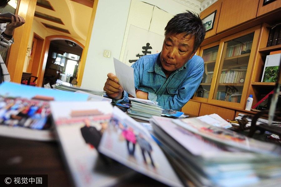 Fotógrafo registra retratos na Praça Tian’anmen há 38 anos