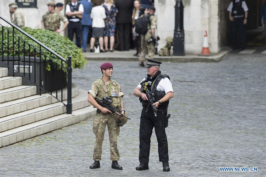 Reino Unido eleva estado de alerta contra ameaças terroristas para o nível máximo