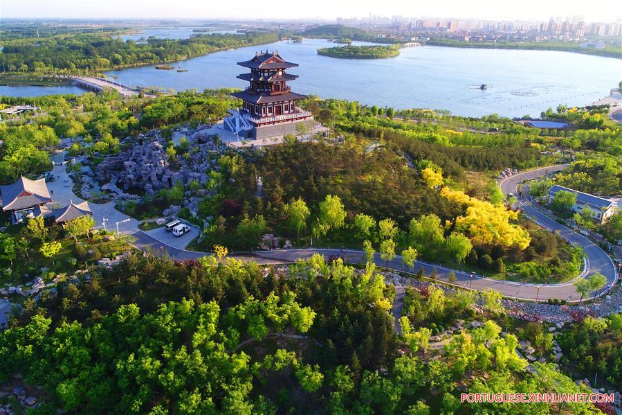 Paisagem do Parque Lago do Sul em Hebei no norte da China