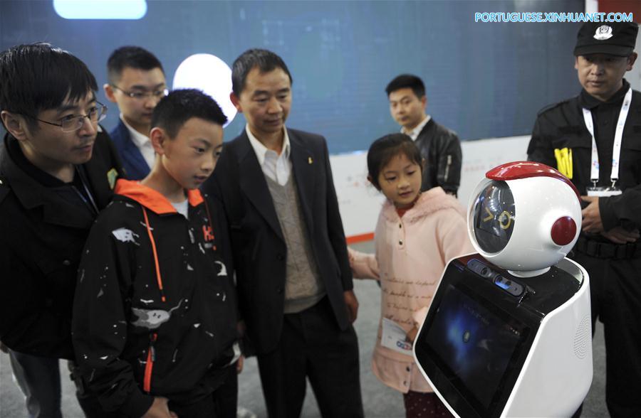 Exposição Internacional de Big Data Internacional da China 2017 é realizada em Guiyang