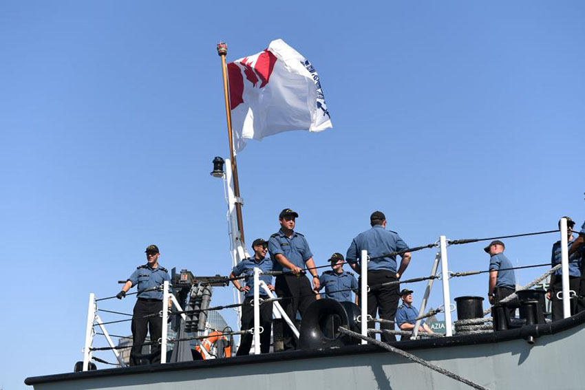 Fragata da marinha canadense HMCS Ottawa chega a Shanghai para visita de sete dias