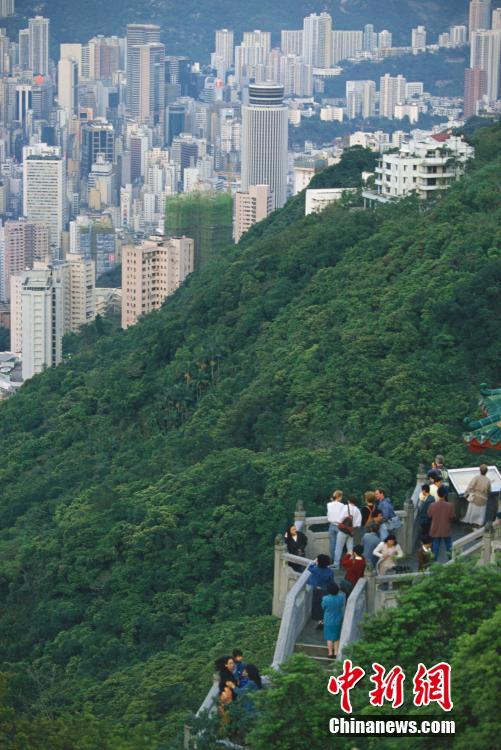 Hong Kong prepara 20º aniversário do retorno à pátria