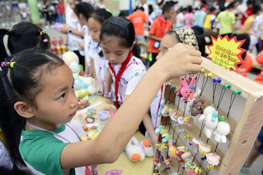Celebrações do Dia das Crianças ao redor da China
