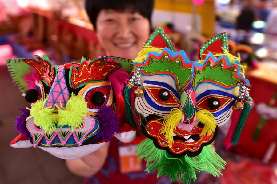 Exposição de patrimônios culturais imateriais em Linyi no leste da China