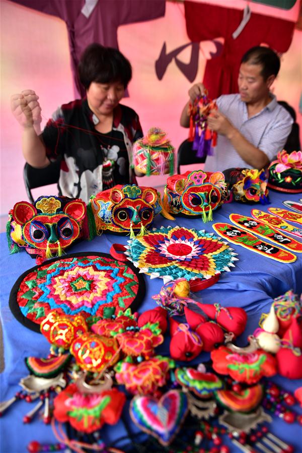 Exposição de patrimônios culturais imateriais em Linyi no leste da China