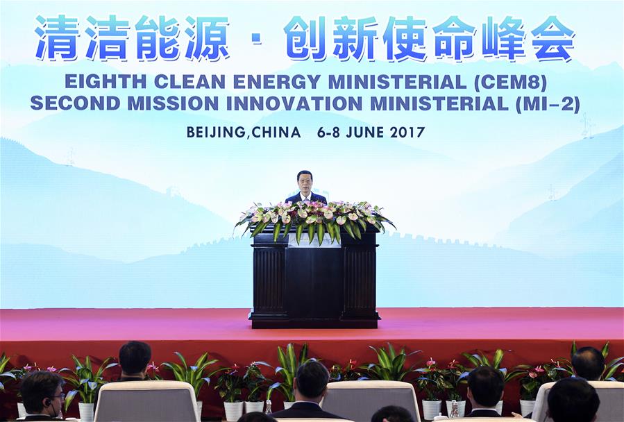 Vice-premiê chinês pede esforços conjuntos para impulsionar energia limpa