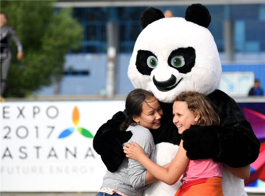 Representantes de empresas chinesas participam da Expo Astana 2017