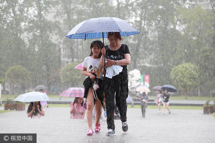 Chuvas torrenciais afetam sul da China