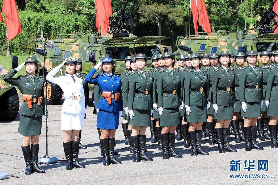 Presidente Xi inspeciona guarnição do ELP em Hong Kong