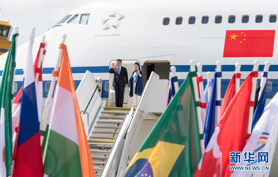 Xi Jinping chega a Hamburgo para participar na Cúpula do G20