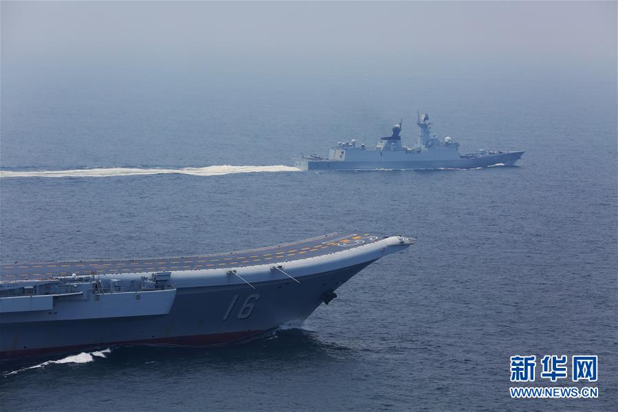 Frota do porta-aviões Liaoning realiza exercício de rotina