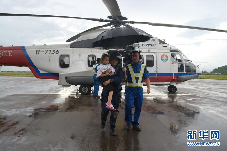 China resgatou 49 turistas retidos em ilha no Mar do Sul da China