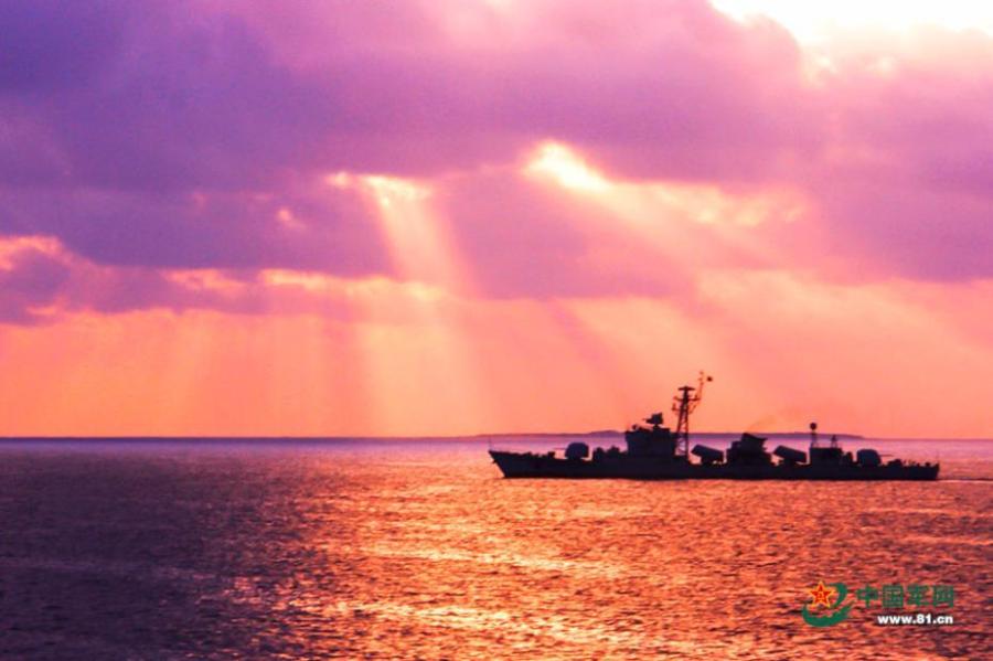 Galeria: Navios da Marinha chinesa em alto mar