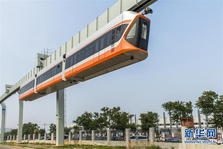 Trem suspenso mais rápido da China atingirá 70 km/h