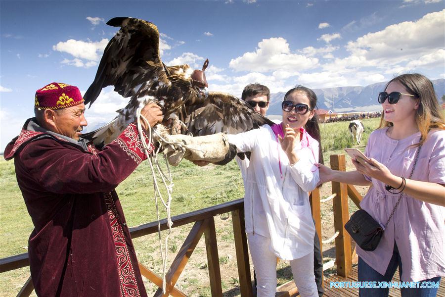 Governo de Barkol em Xinjiang promove atividades para impulsionar turismo