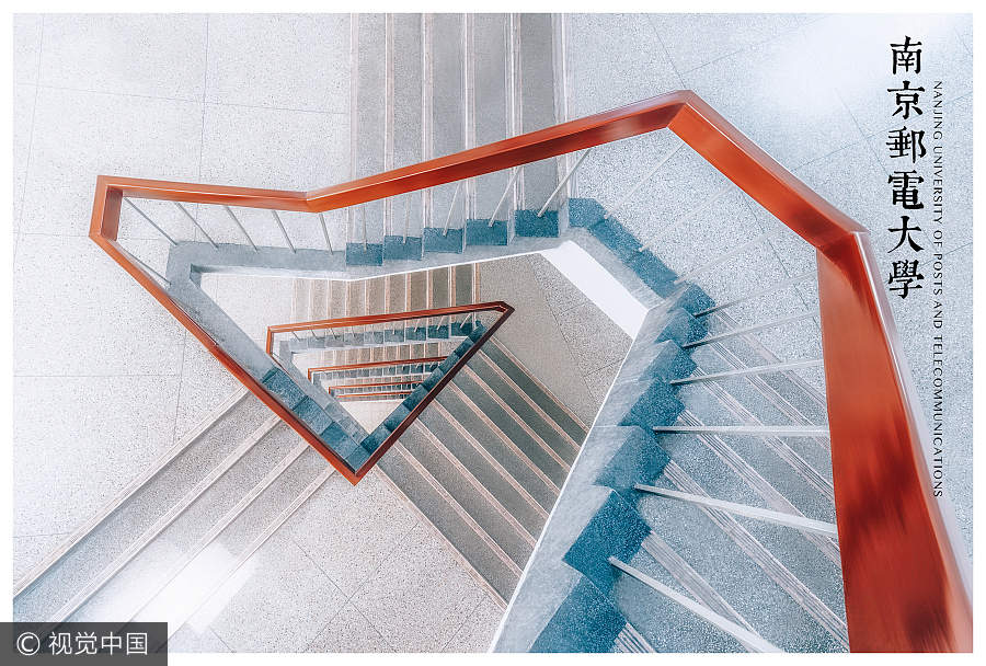 Estudante chinês cria projeto fotográfico sobre escadas em espiral