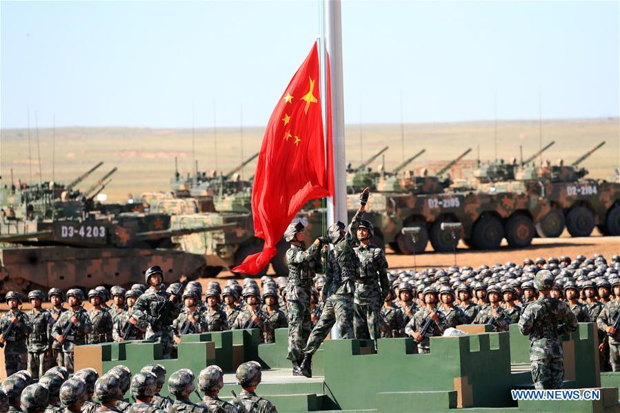 China realiza primeiro desfile pelo Dia do Exército