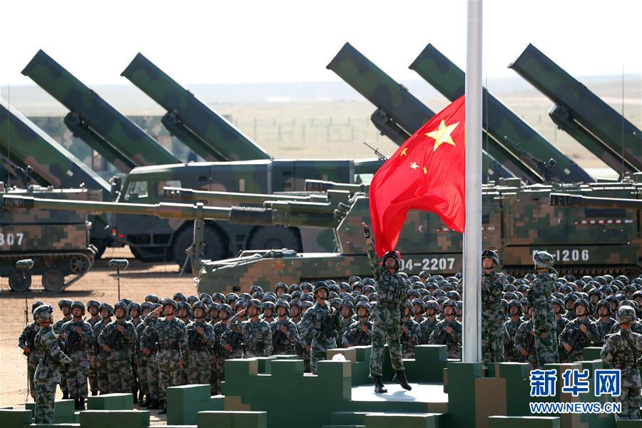 Exército chinês realiza desfile para celebrar 90º aniversário