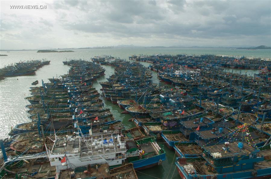 Tufão Naset atinge província chinesa de Fujian