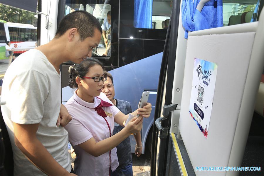 Pagamentos móveis entram em operação em linhas de ônibus em Chongqing, no sudoeste da China
