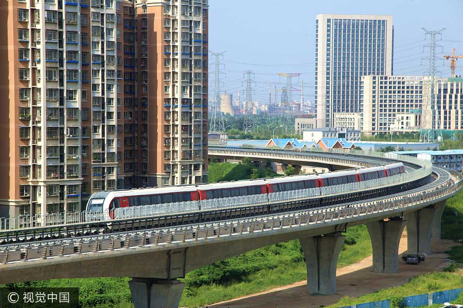 Primeiro trem maglev de Beijing inicia operações de teste