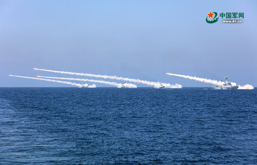 Marinha Chinesa realiza exercícios militares