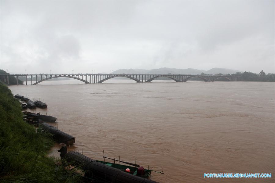 Chuvas torrenciais atingem diversas áreas de Guangxi, no sul da China