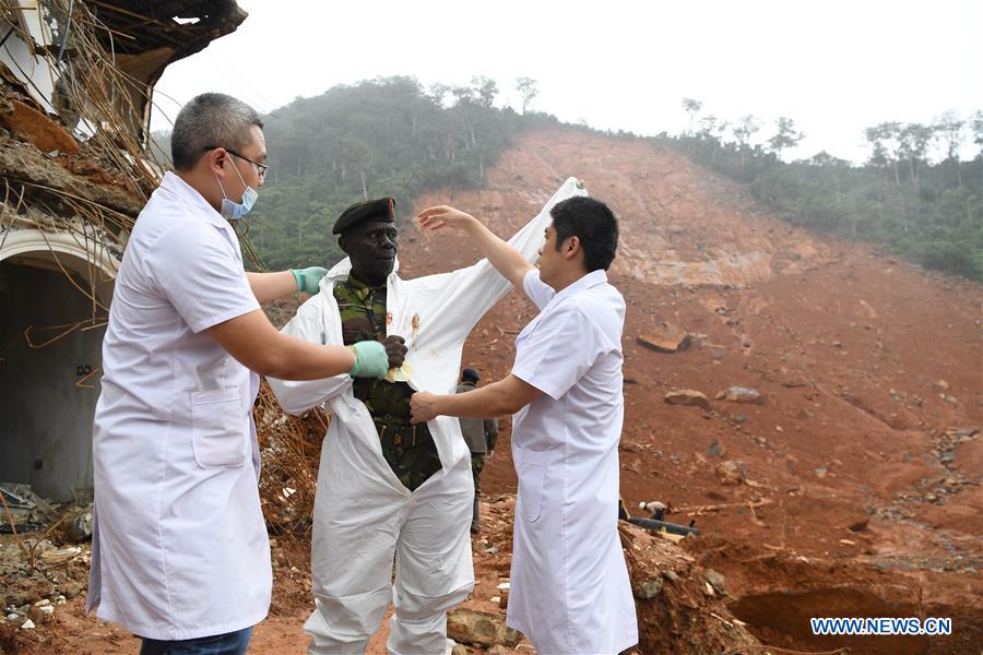 Empresas chinesas fazem doações a Serra Leoa após o deslizamento de terra