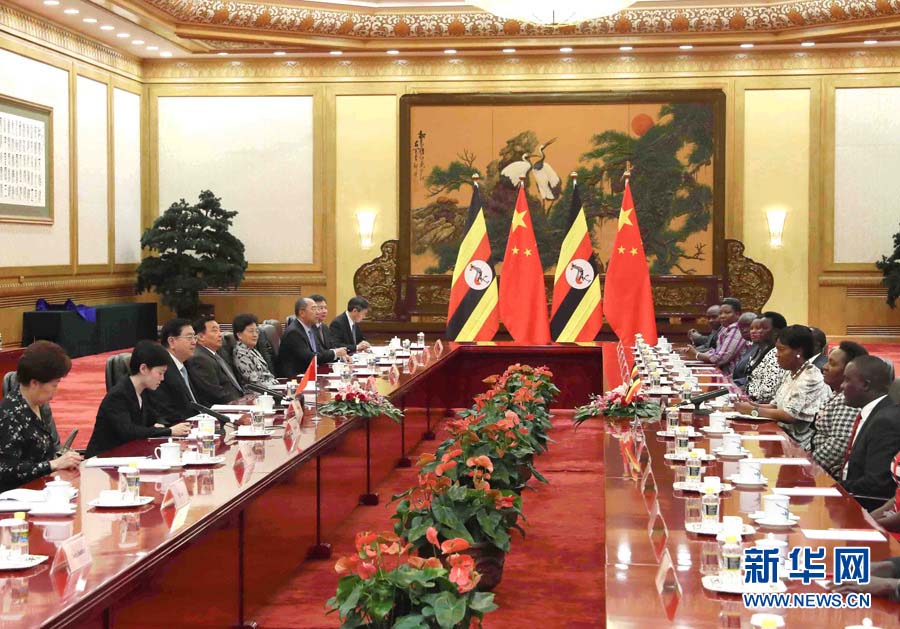 China e Uganda aprofundarão cooperação de parlamento