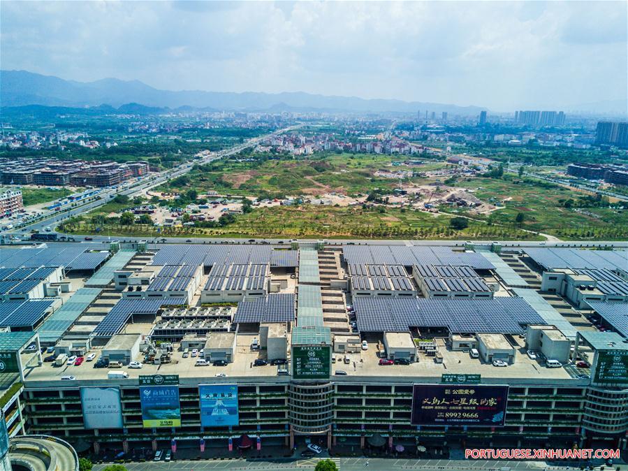 Projeto fotovoltaico em Zhejiang fornecerá energia para centro comercial por 25 anos