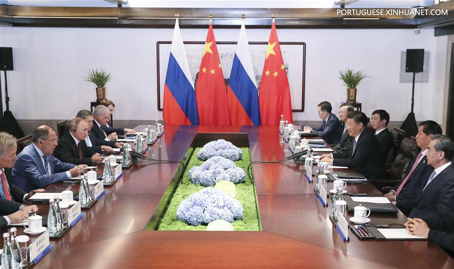 China e Rússia concordam em fortalecer cooperação e lidar adequadamente com teste nuclear da RPDC