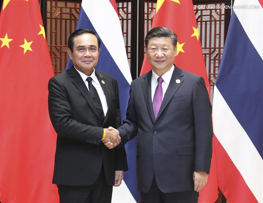 Presidente chinês promete intensificar cooperação com Tailândia