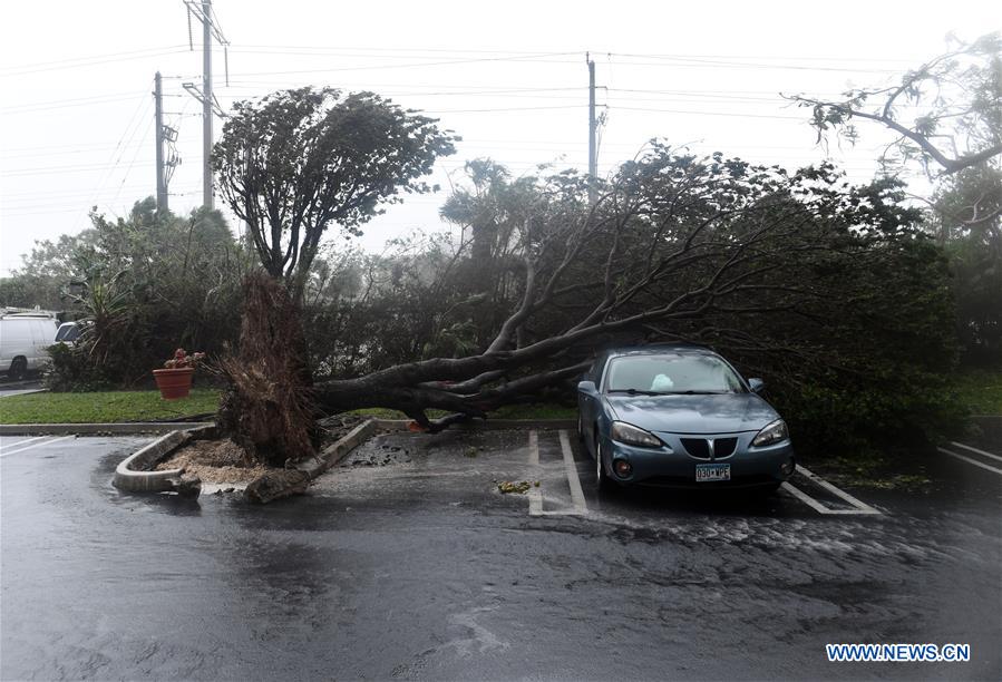 Furacão Irma atinge Florida Keys nos EUA