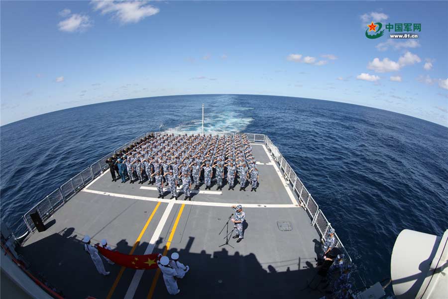 Marinhas chinesa e russa realizam exercício naval conjunto