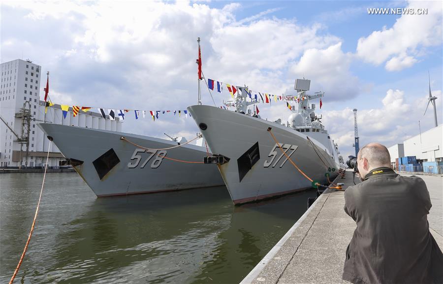 Fragatas da Marinha Chinesa abertas ao público geral no porto de Antuérpia