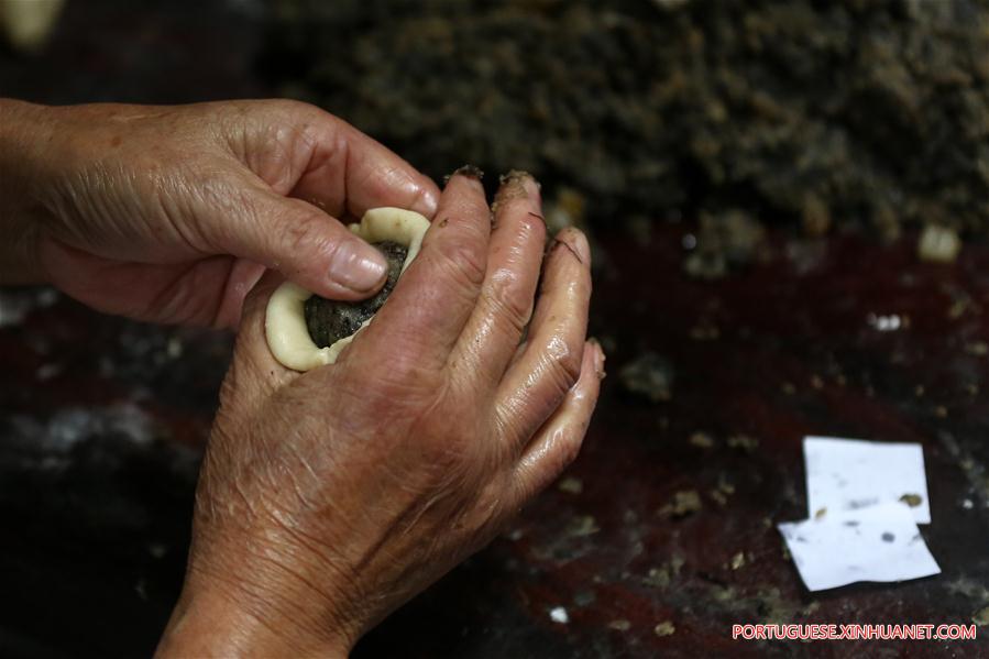 Bolinhos da lua com características tradicionais de Anhui