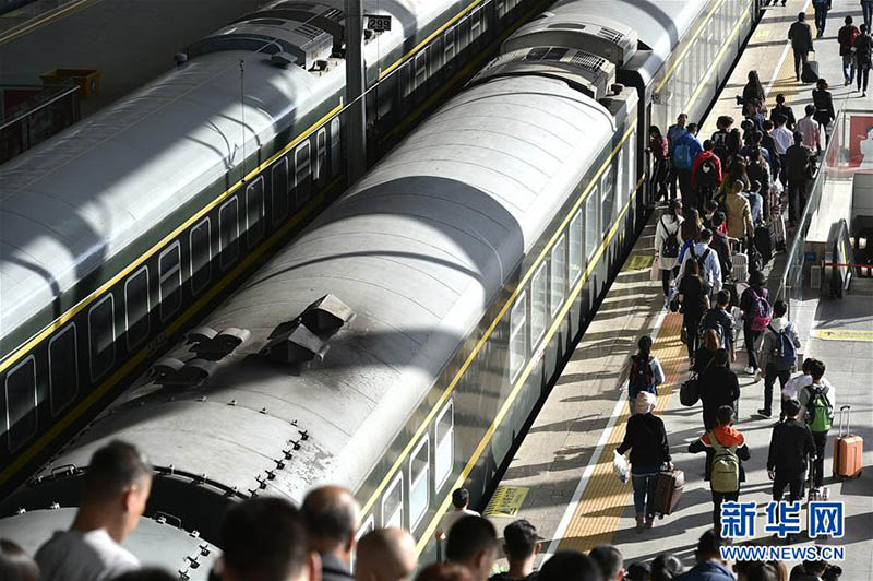 Ferrovias chinesas registram número histórico de passageiros no Dia Nacional