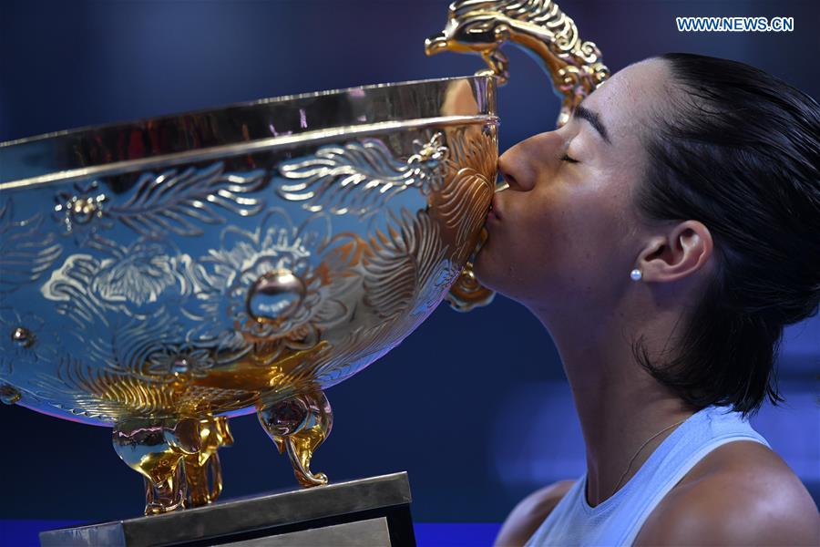 China Open: Nadal conquista 75º título profissional, Garcia bate Halep
