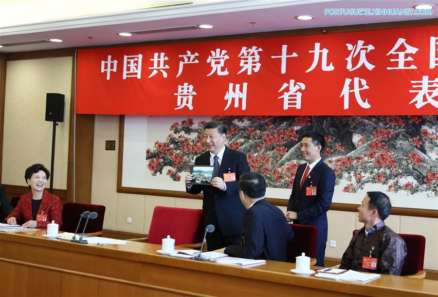 Xi pede pela promoção do socialismo com características chinesas na nova era