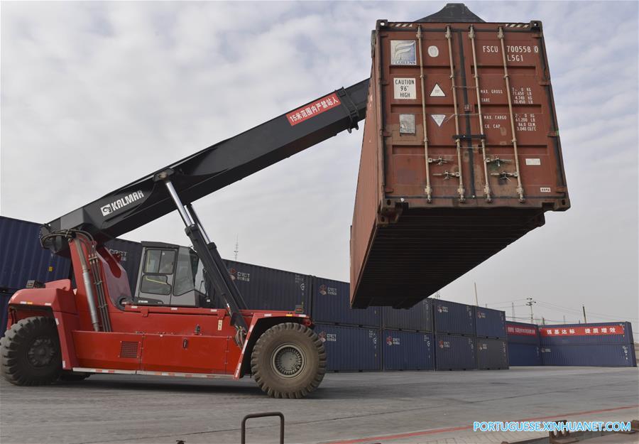 Xinjiang será ponto de partida de 700 trens de carga China-Europa em 2017