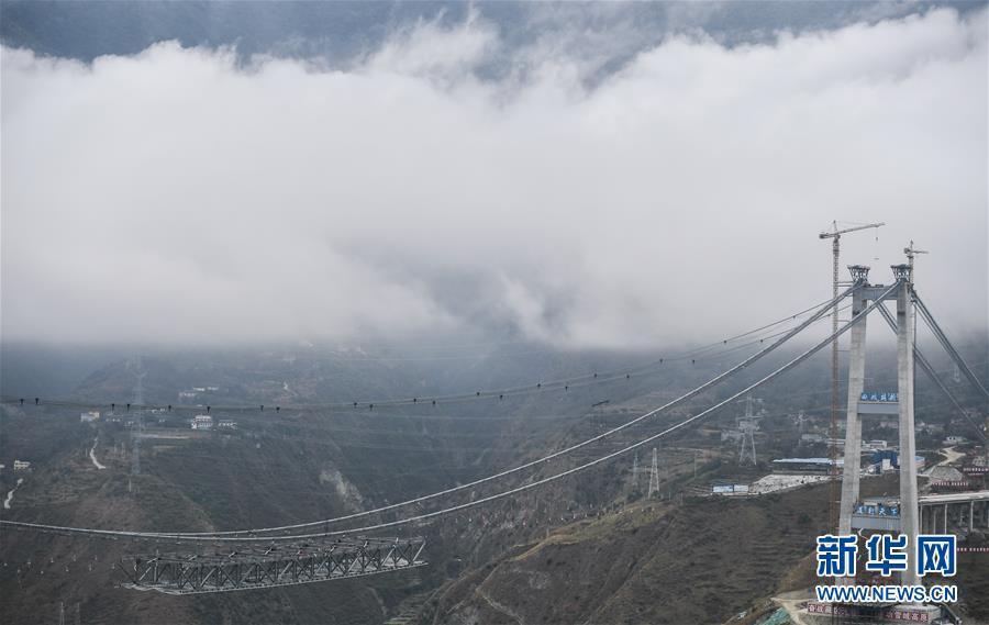 Construção da maior ponte de Chuanzang avança e supera desafios 