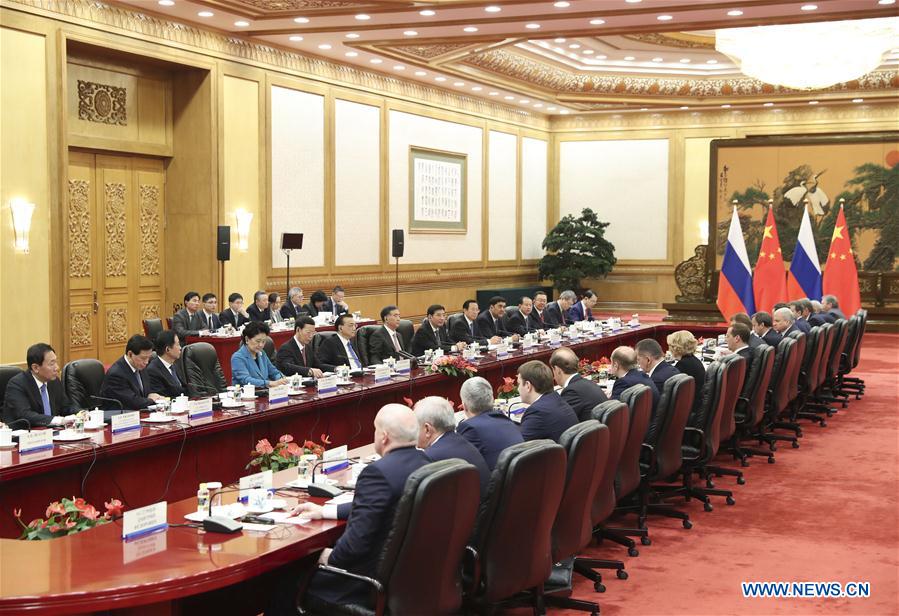 China e Rússia expandem cooperação com assinatura de 20 acordos bilaterais