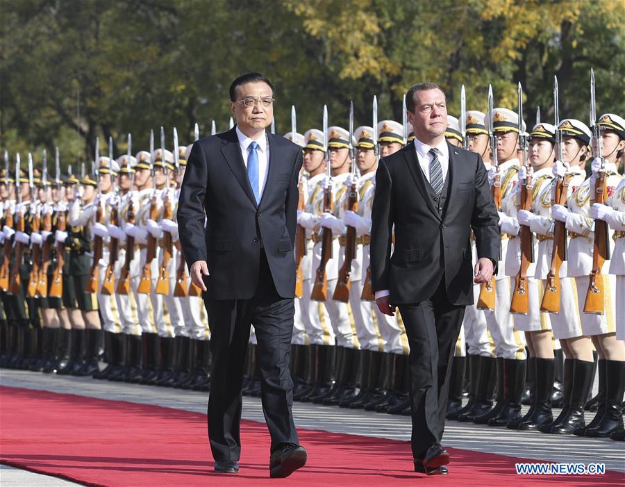 China e Rússia expandem cooperação com assinatura de 20 acordos bilaterais