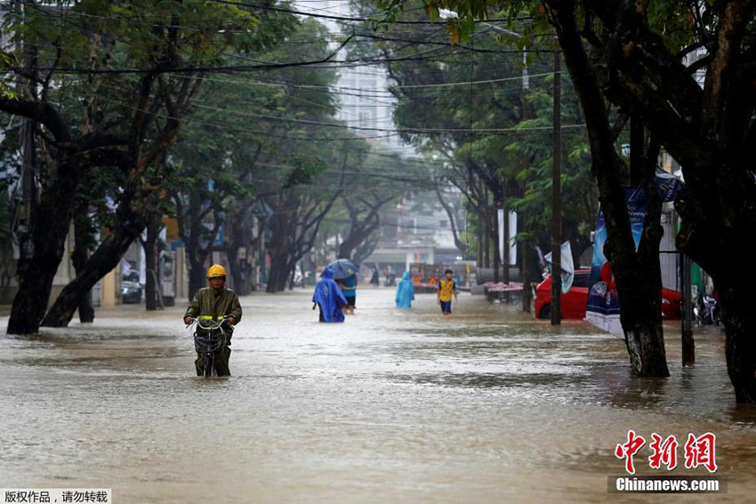 Tufão Damrey deixa 29 mortos e 29 desaparecidos no centro do Vietnã