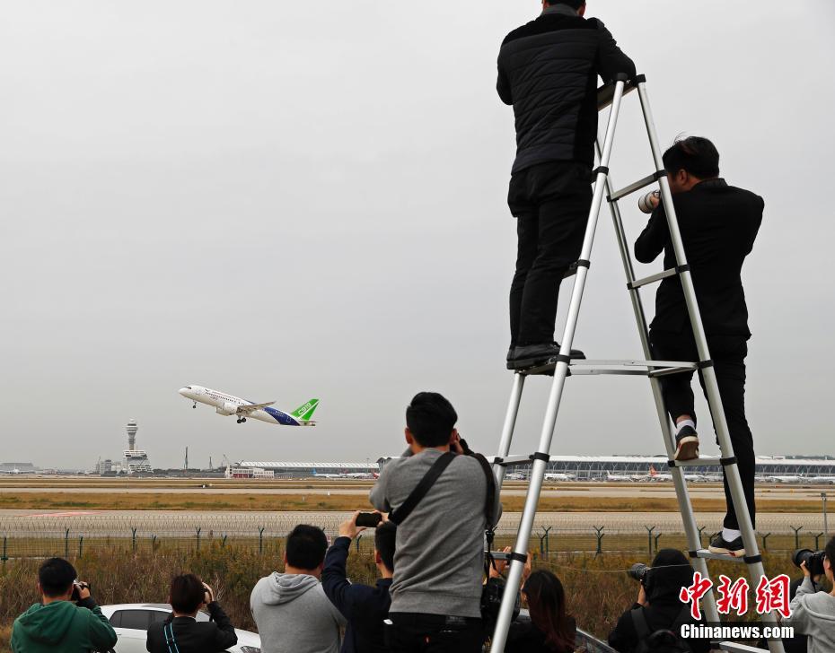 Avião chinês C919 ruma a Xi’an para obtenção de certificado de aeronavegabilidade