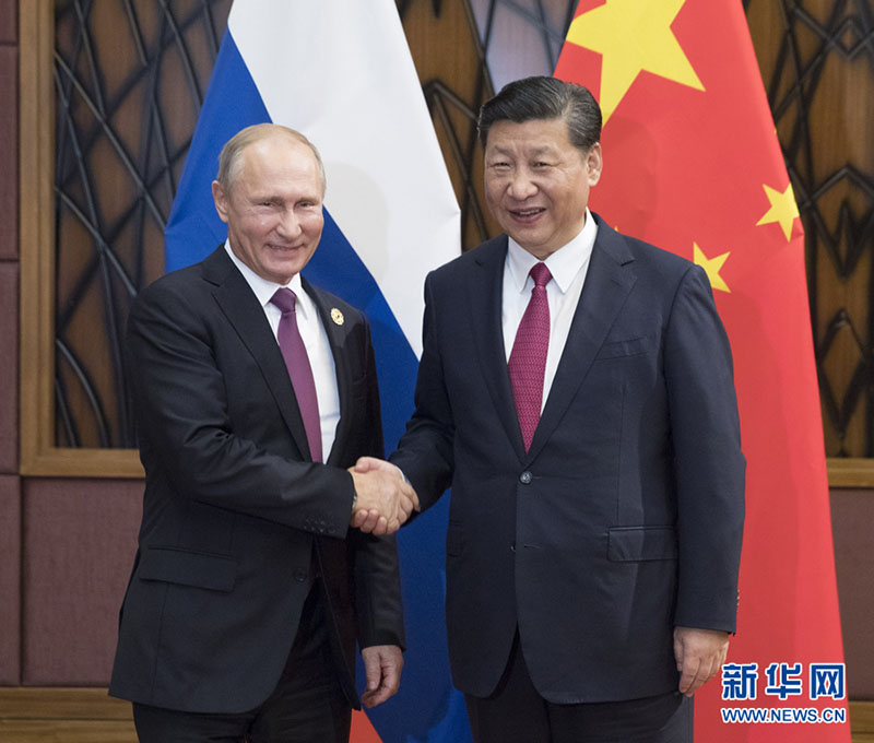 Xi e Putin prometem fortalecer cooperação regional e internacional