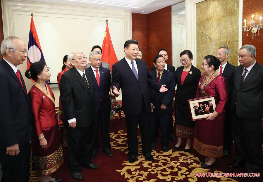 Presidente chinês pede que gerações jovens avancem amizade China-Laos