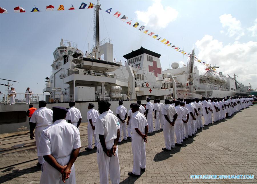 Navio-hospital naval chinês chega à Tanzânia