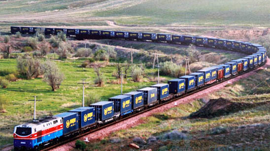 Transporte ferroviário intercontinental impulsiona comércio China-UE

A primeira ligação surgiu em 2014, quando a cidade de Yiwu, na província de Zhejiang, atualmente o maior mercado de pequenos bens.