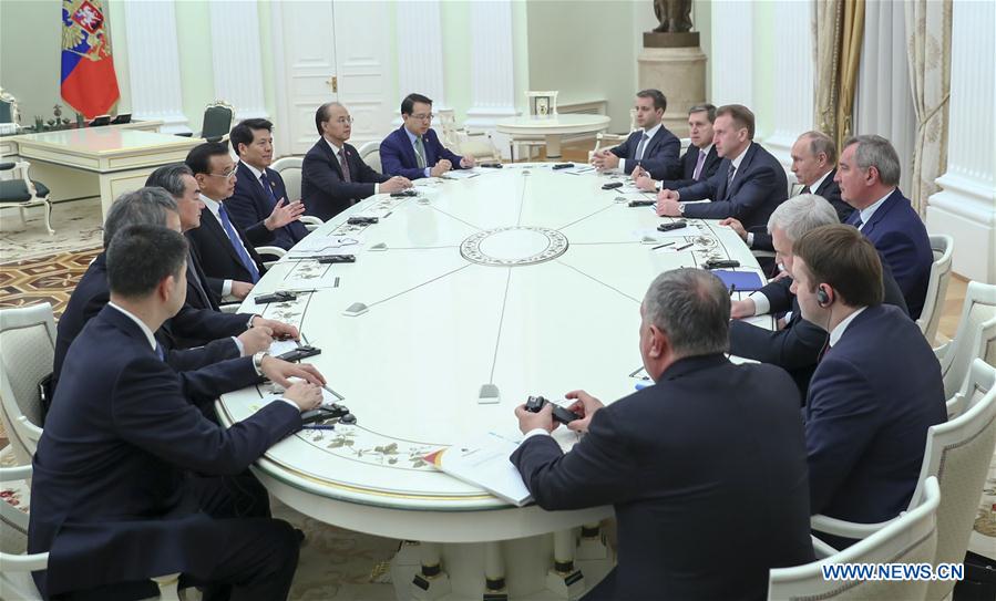 China e Rússia reforçam compromisso de promoção da cooperação regional 
